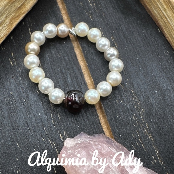 Beaded pearl ring and gemstone - Picture 1 of 4